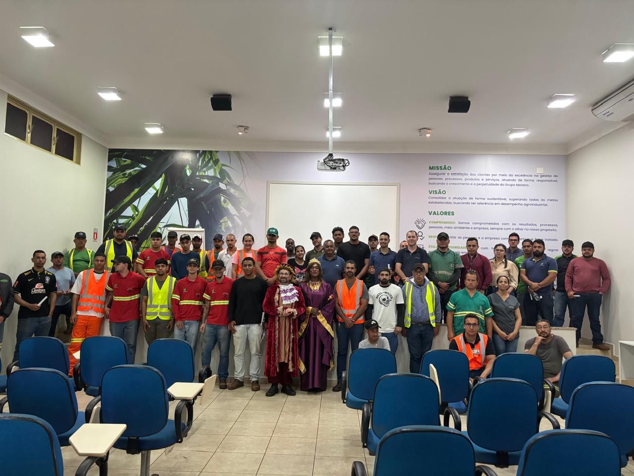 SIPAT 2025- Reflexão e Conscientização: Grupo ViverArt aborda o assédio moral na SIPAT